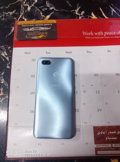 2020 June size 6.5 inches (82.5% screen to body ratio