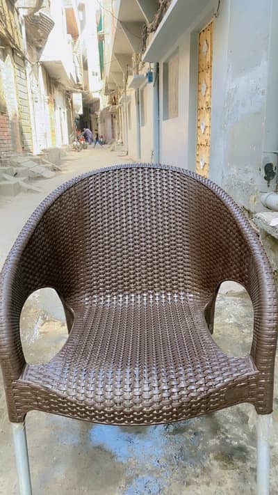 Urgent selling Chairs And Fixed Price