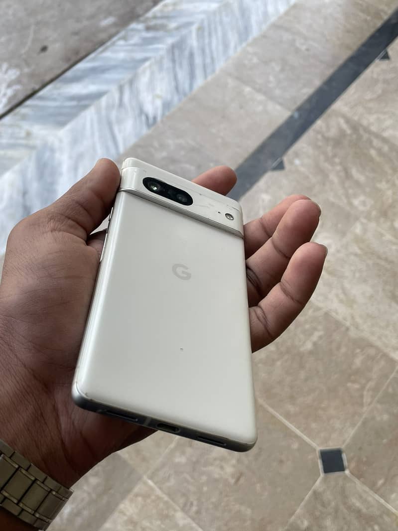 Google Pixel 7 3