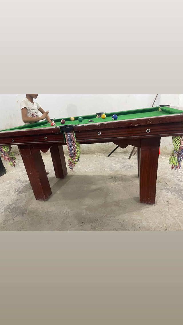Snooker Table 0