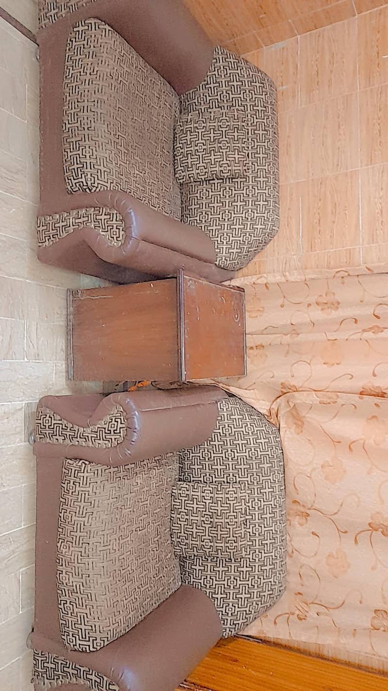 good sofas , fair condition 1
