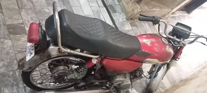 03196123488 CD 70 PAK HERO OLD MODEIN ENGINE ORIGINAL