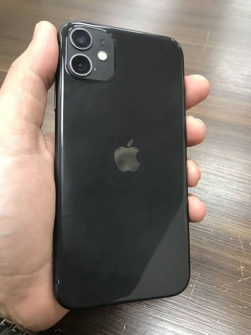 iPhone 11 3