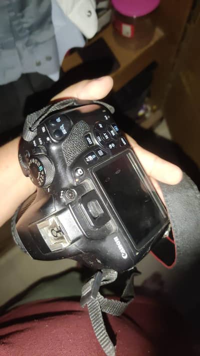 Canon 1300 D