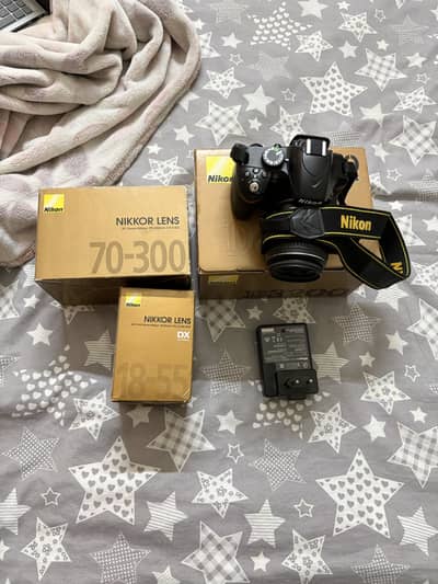 NIKON D3200 COMPLETE BOX AND EXTRA CAMERA LENSE BRAND NEW
