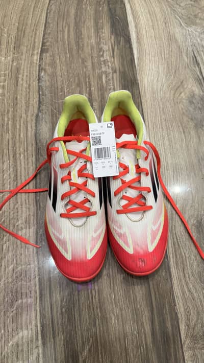Adidas F50 CLUB TF Football shoes grippers turf UK10.5 Eur 45.5