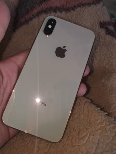 iphone xs golden colour