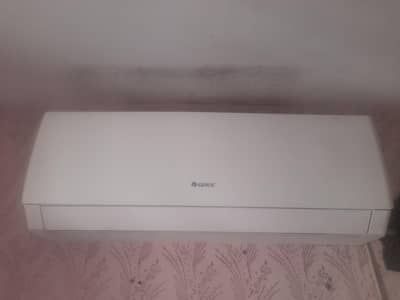 Gree 1 Ton Air Conditioner for Sale – Good Condition