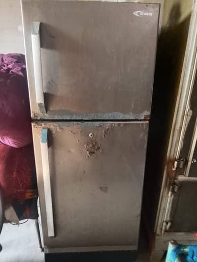 waves/haier comeny friedge for sale