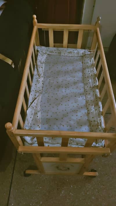 baby cot