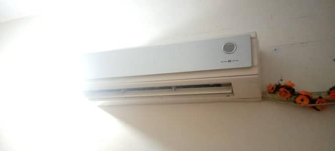 Gree Split AC