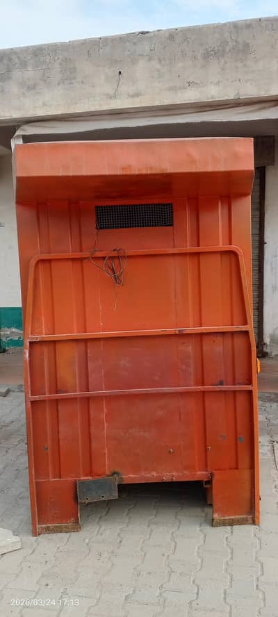  لوڈر رکشہ باڈی 6 فٹ – ہیوی ڈیوٹی، بہترین حالت میں  Best