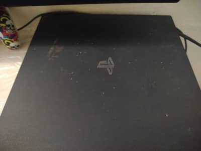 PS4 PRO LIMITED EDITION 1TB STORAGE WITH 1 DISK 