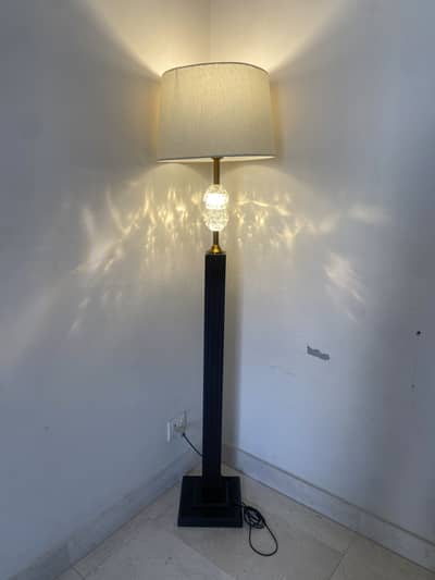 Floor lamp