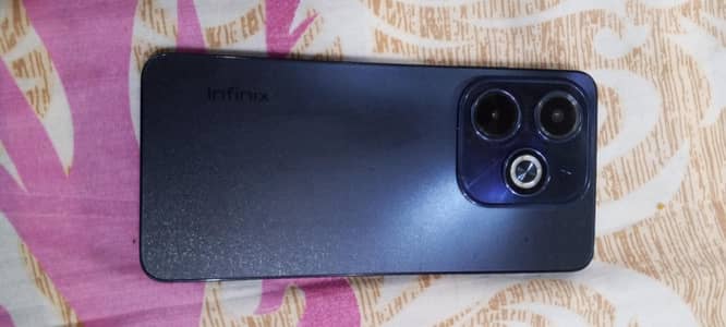 Mobile is ok bas 6 month use Kia ha