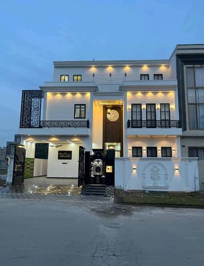 Corner 2600 Square Feet House In Stunning Citi Housing Society Is Available For sale