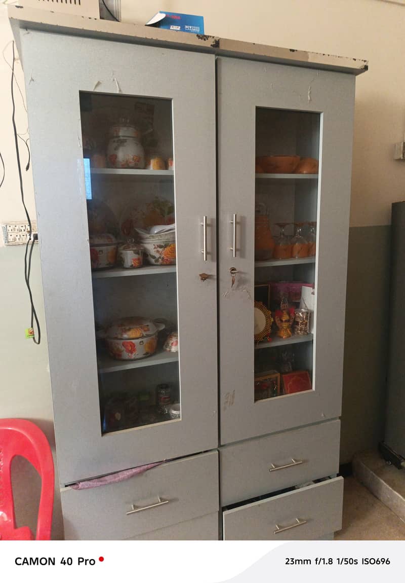 Almari Bed dressing Table 0