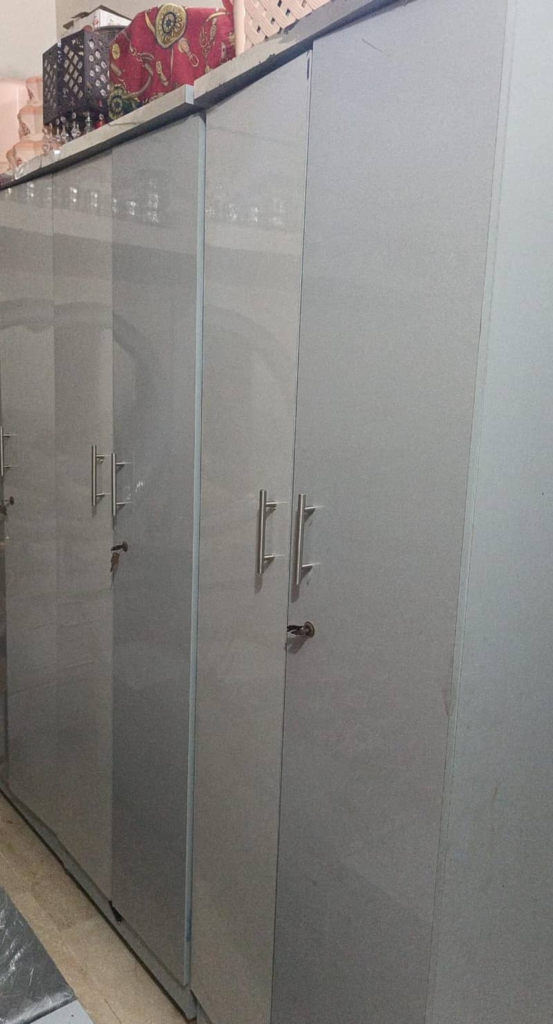 Almari Bed dressing Table 2