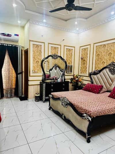 Park Facing 10 Marla House For Sale At 80 Ft Road