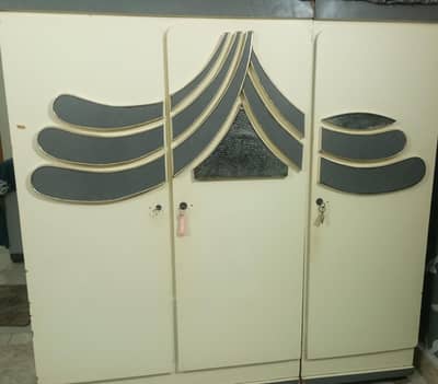 3 pc Almirah (Almari)