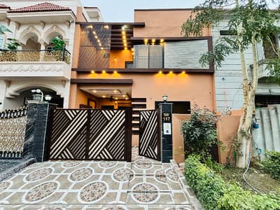 Phase 1 BB block 5 Marla Ultra Modern Brand New House for sale Citi Housing Gujranwala