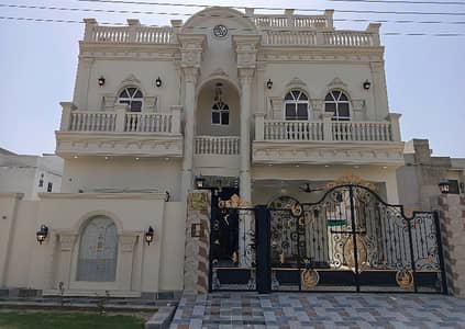 Prime Location House Of 10 Marla Is Available For sale In  Canal View Housing Scheme  ,