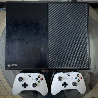 Xbox One 1TB With Game-pass And 2 xbox S Controllers