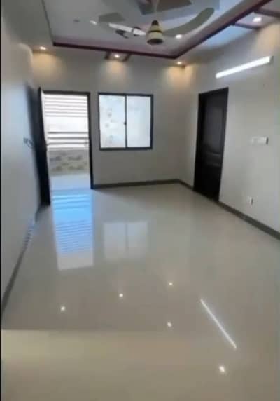 THREE BED D/L FLat AVAILABLE FOR SALE FB AREA MAIN SHAHRA E PAKISTAN LIFT, GAS, PARKING