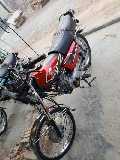 all ok bike Honda 125 10/9 condition all engine ok 100%  all parts