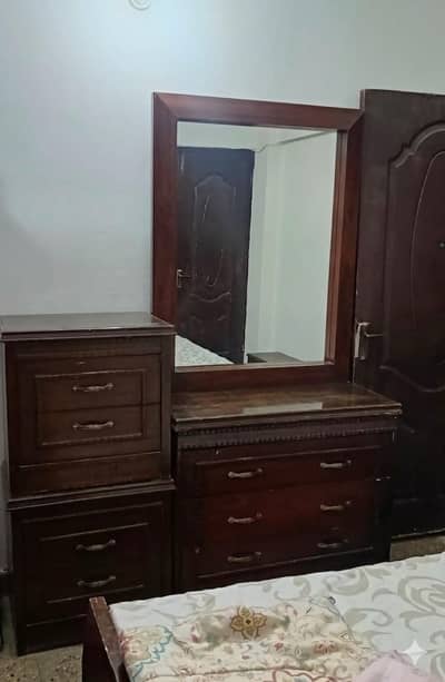 Complete bed set for sale (without mattress)