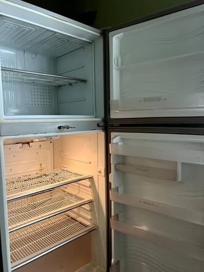 dawlance refrigerator