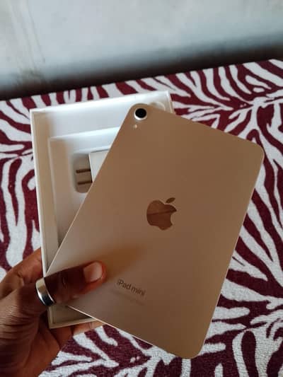IPAD MINI 7  128GP BATTERY HEALTH 90 BOX CHARCHAR AVAILABLE 10 BY 9