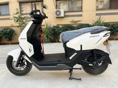 Honda Electric Scooter 2000W | 750 km Driven | 80KM per Charge