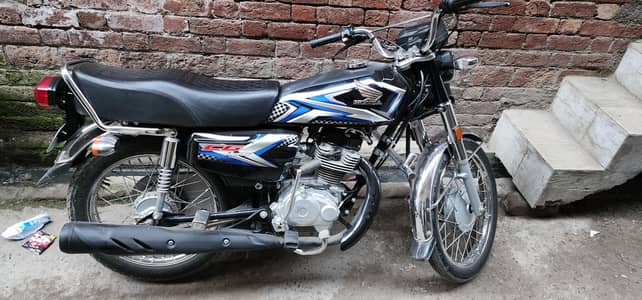 Honda 125 Black Good Condition for Sale