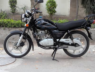 SUZUKI GS 150 SE