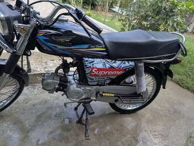 I want to sell my bike urgent . super power 2017 model .