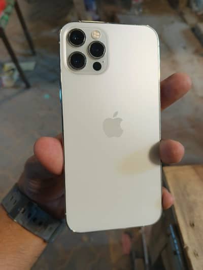 I phone 12 pro 10/10