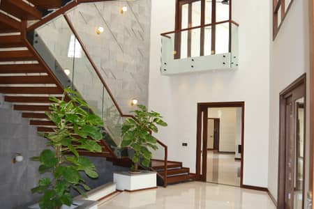 DHA PHASE 8, Brand New 1000 Sq. Yards Bungalow for Sale.