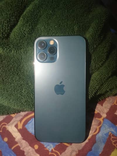 Iphone 12pro max  condition 90 prcent fresh peace