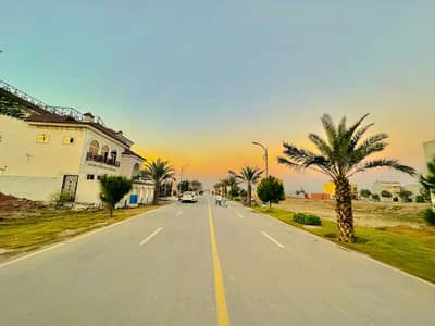 5 Marla Plot Available On Prime Location