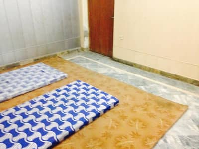 INDEPNDNT FLAT ROOM APARTMNT FOR BACHLORS CANAL RD THOKAR NEAR DEAWO