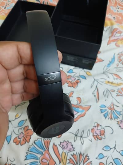 beats original  headphone solo 3black color