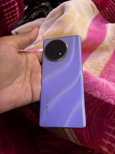 Tecno Camon 30s 12 256. In warranty