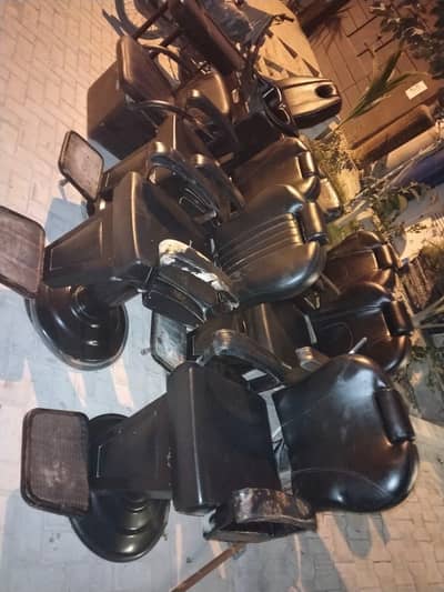 Beauty Parlour Chairs