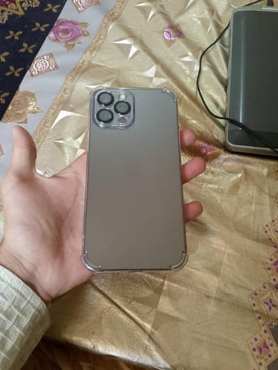 128 gb i phone 12 pro max  betry helth 82%