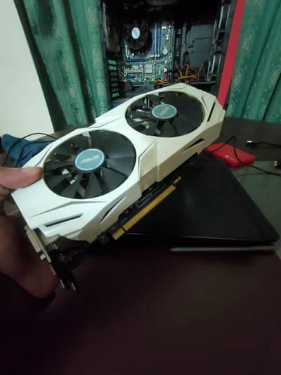 Asus Dual GTX 1070 8GB White