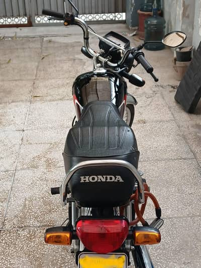 honda 70 24/25 lush condition 5k use only