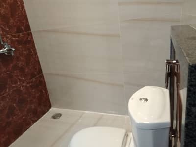 10 Marla Brand New MOdern Style House Available For Sale