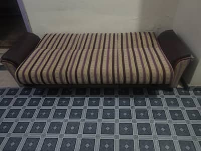 3 seater Sofa com bed