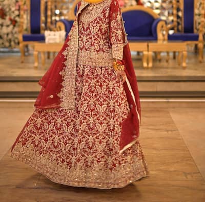 Red Bridal Lehenga – Heavy Embroidery – Only Worn Once